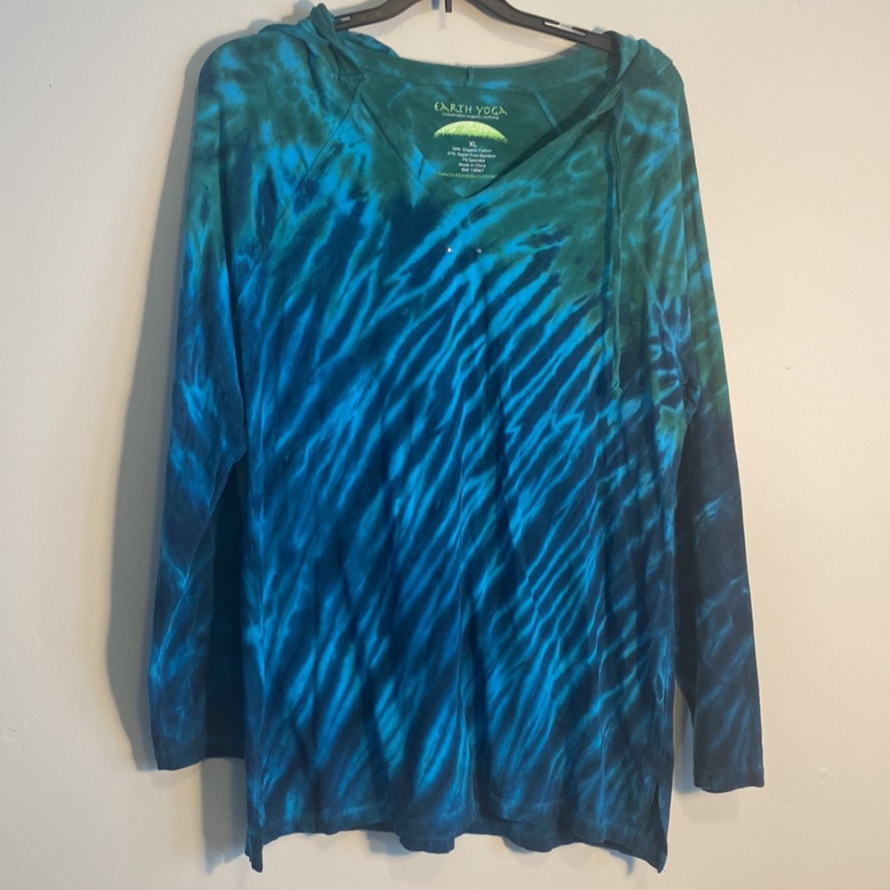 Earth Yoga Pullover XL